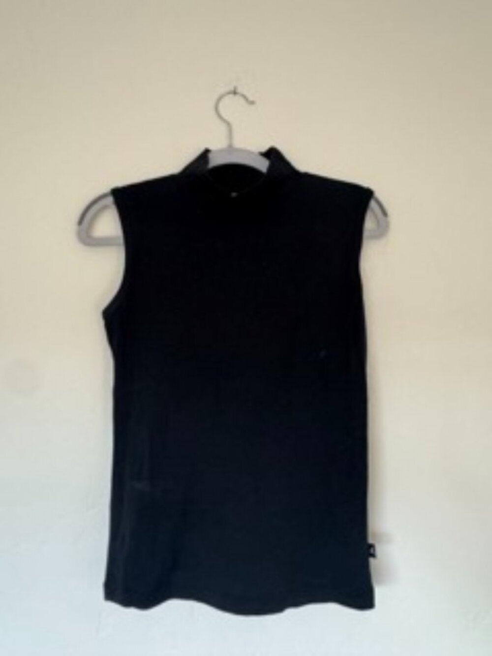 Black Mock Tank